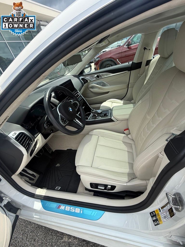 bmw 8 series 2024 WBAGV8C08RCN74395 image bmw 8 series 2024 WBAGV8C08RCN74395 image